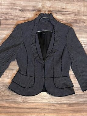 WHBM Luxe Suiting Flare Hem Jacket Blazer, Black & White Size 2/XS